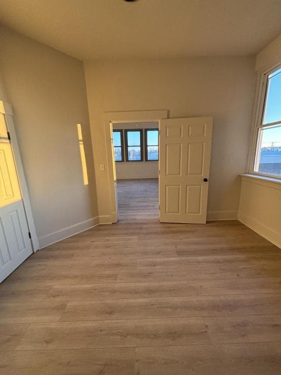 Foto del edificio - 404 E Bond St