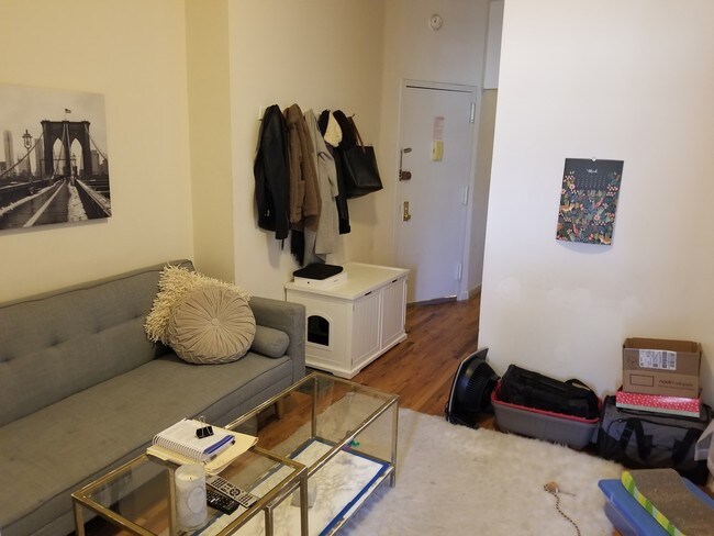 Foto del edificio - 114 E 25th St