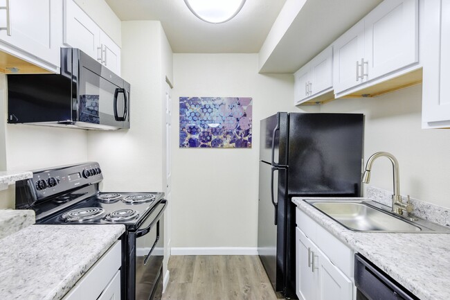 Charming Kitchen - Bella Terra at City Center Apartments