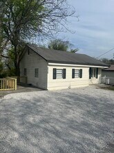 Building Photo - 327 Landau Dr