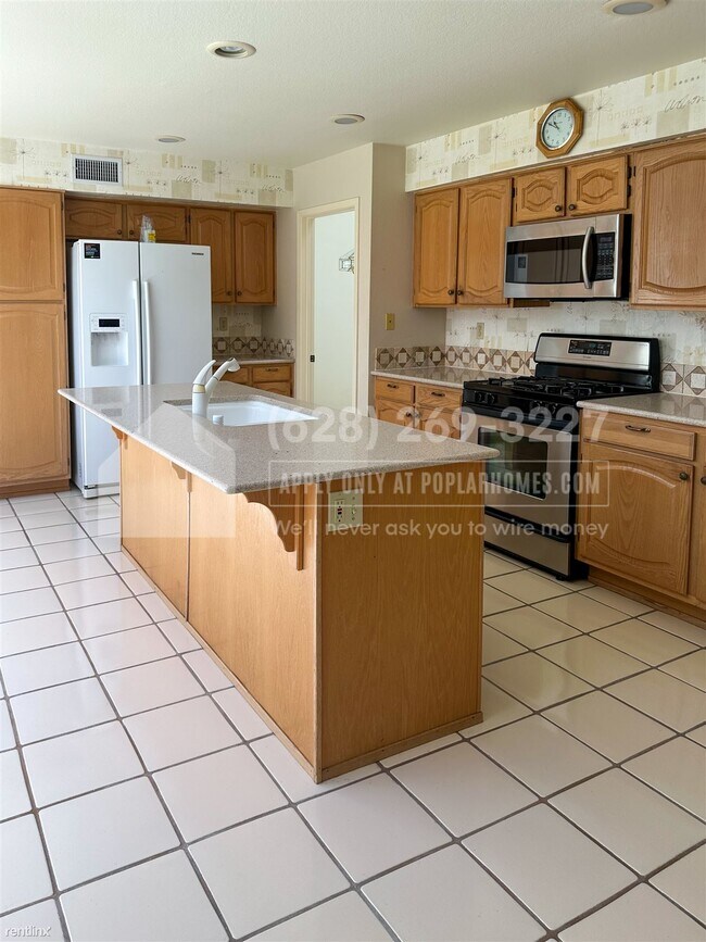 Building Photo - 4 br, 2.5 bath House - 3333 Graybar Ct -