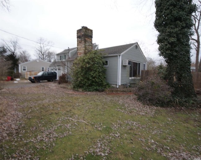 Building Photo - 25 Seaman Neck Rd