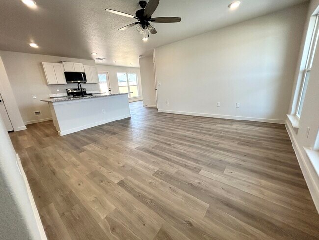 Foto del edificio - 13822 Fremont Ave