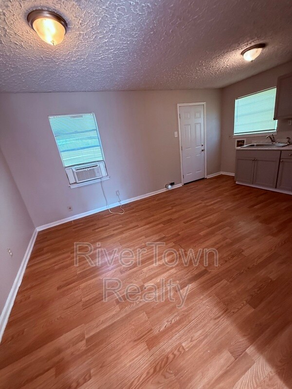 Foto del edificio - 4427 Ryan St