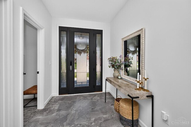 Foto del edificio - 6582 Rosewood Ln