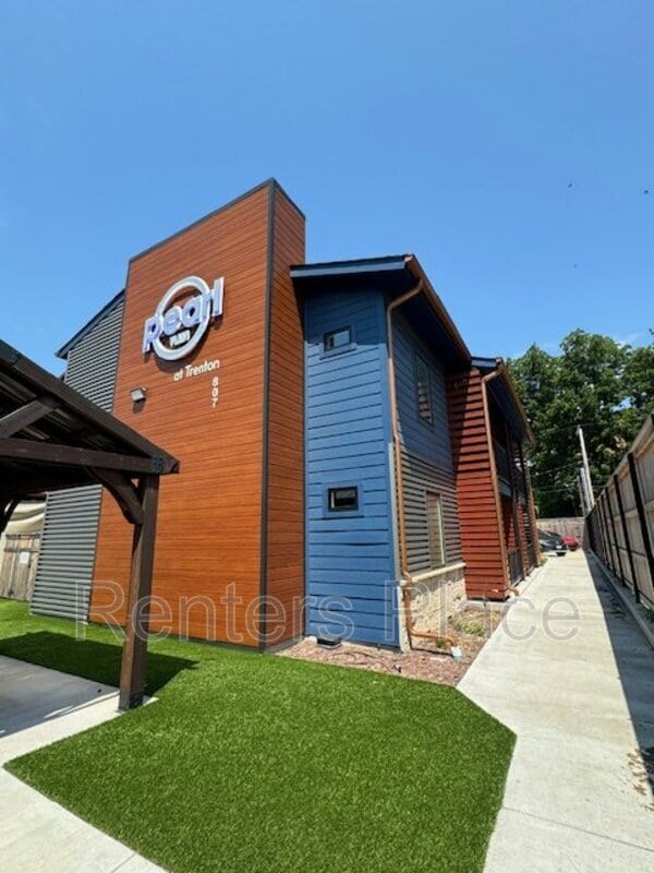 Building Photo - 807 S Trenton Ave