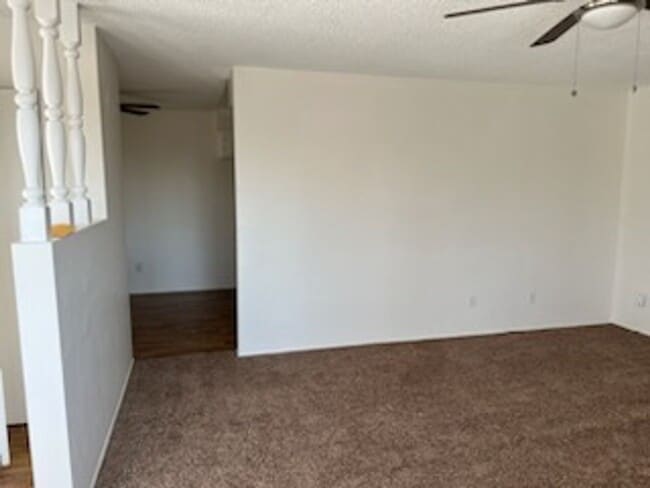 Foto del edificio - 6012 Stockdale Hwy