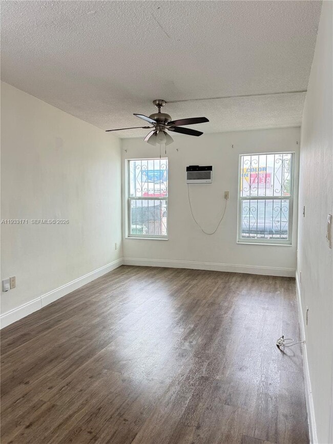 Foto del edificio - 761 SW 73rd Ct