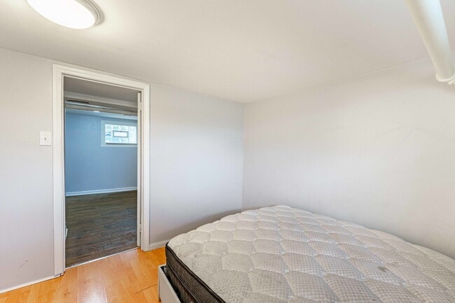 Building Photo - 5510 W Barry Ave