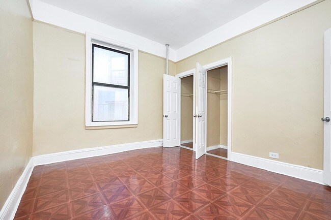 Building Photo - 545 W 146th St