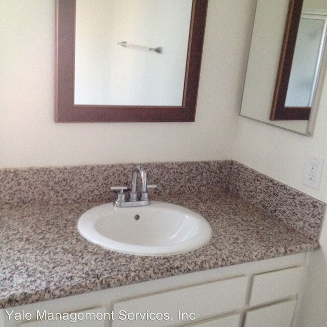 Building Photo - 6750 Cedros Ave