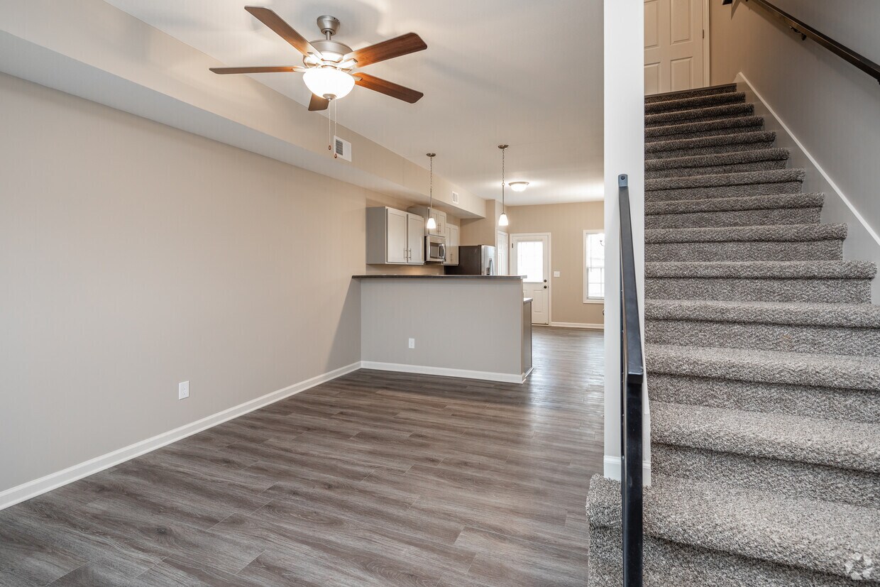 Foto principal - Airport Place Apartments