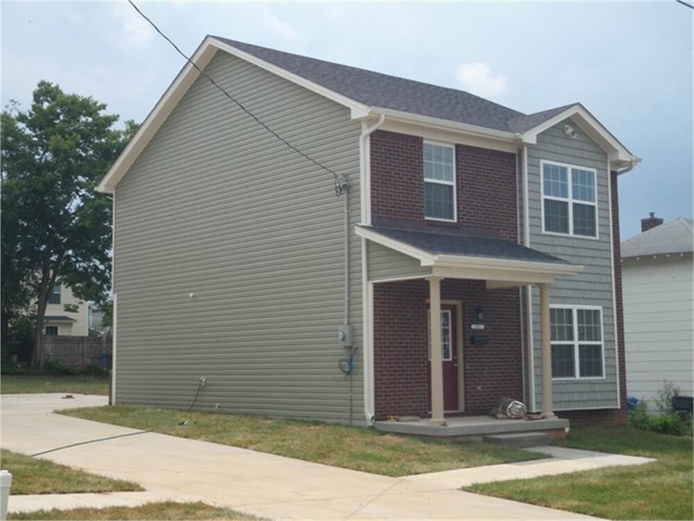 Primary Photo - 202 Burley Ave