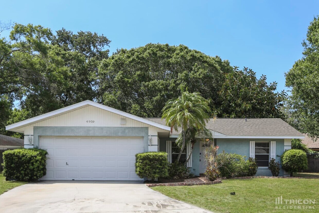 4909 Ithaca Lane Sarasota FL House Rental in Sarasota, FL