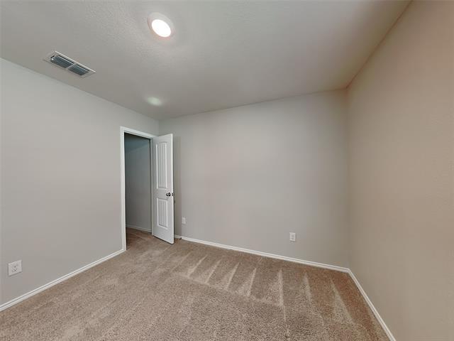 Building Photo - 305 Anvil Dr