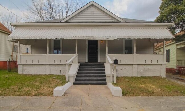 Building Photo - 803 23rd St