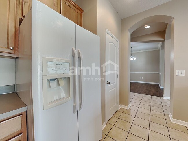 Foto del edificio - 30652 Palmerston Pl