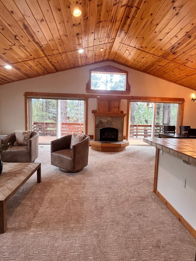 Foto del edificio - Flexible Ski Lease available in Tahoe Donner - $4300