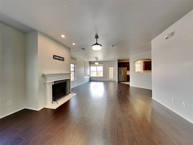 Building Photo - 1505 Spring Hollow Ln