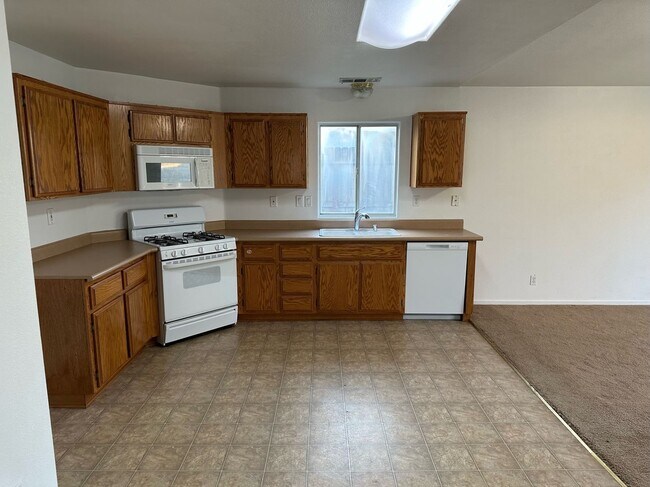 Foto del edificio - 1724 E Country Ct