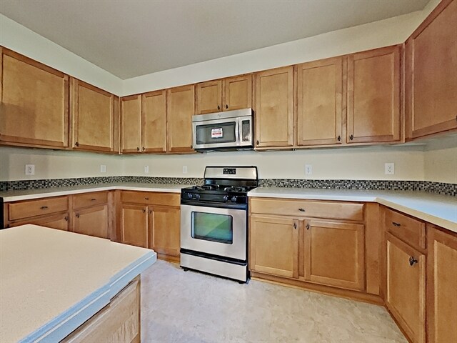 Foto del edificio - 811 Slope Creek Way