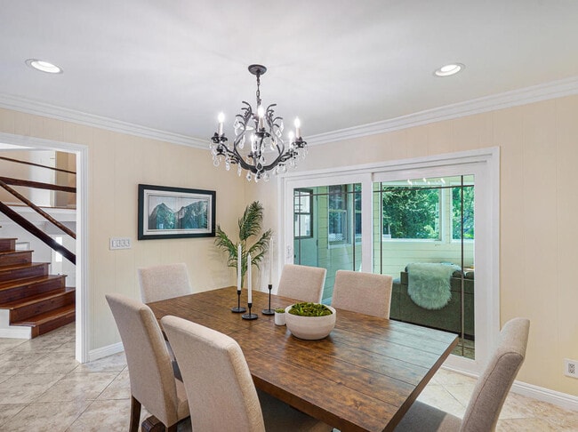 Building Photo - 4236 Ensenada Dr