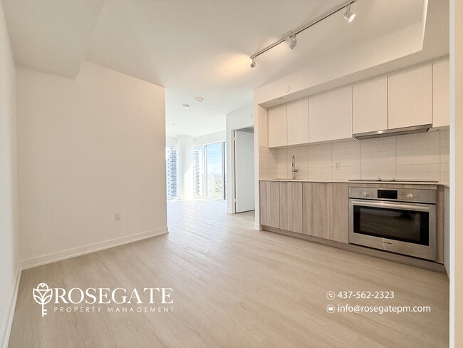 Building Photo - 2-Bedroom Corner-Unit Condo in North York | 2 Bathrooms + Parking