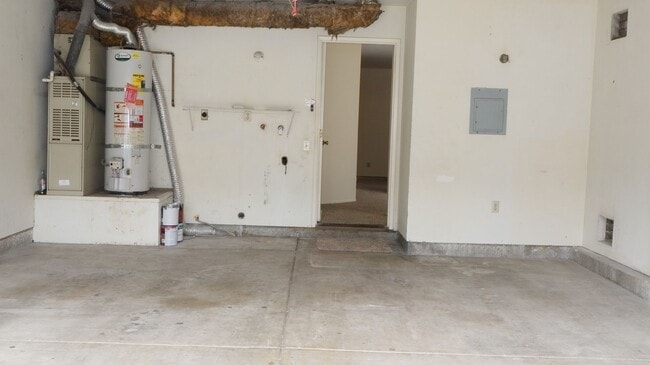 Building Photo - 3 bedrooms townhome in Chula Vista CA - Terranova Area