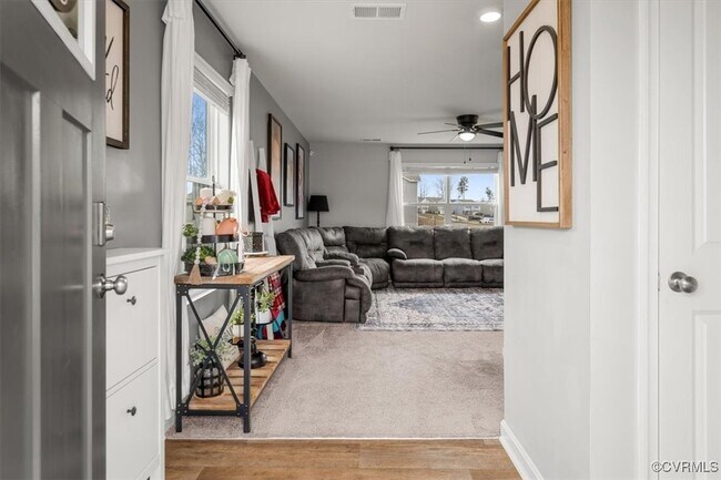 Building Photo - 7809 Faisan Ln