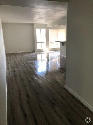 Building Photo - 3828 N 32nd St