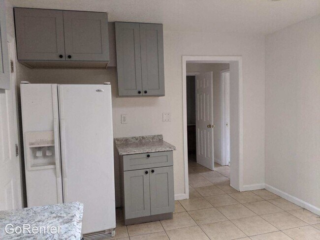 Building Photo - 3 br, 2 bath House - 2532 N 47th Dr