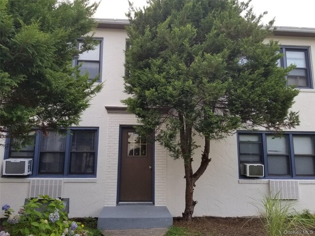 Building Photo - 17 Cornelison Ave