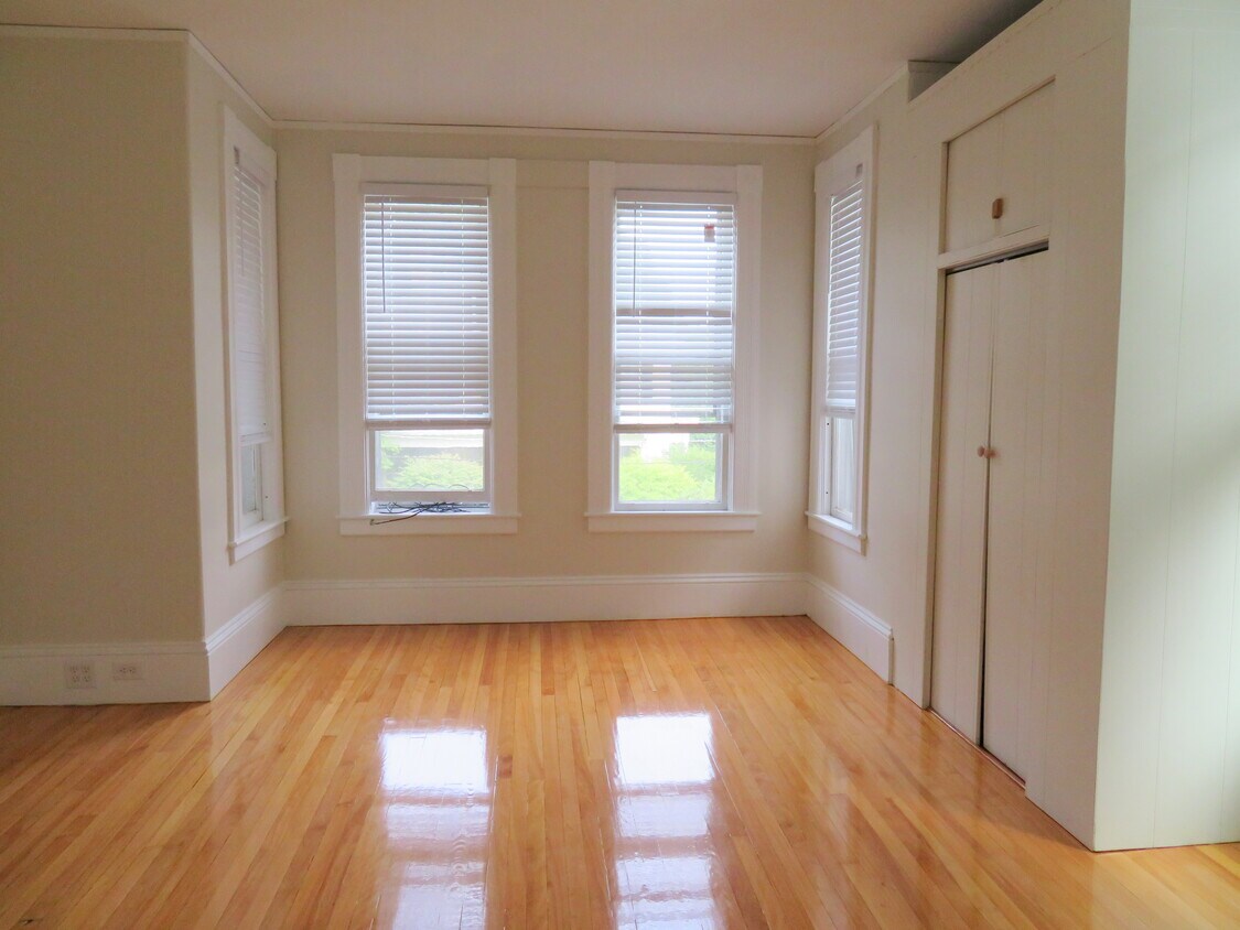 40 Kendrick Pl, Amherst, MA 01002 Apartments 40 Kendrick Pl Amherst