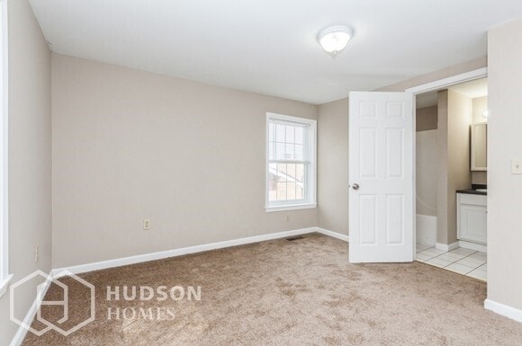 Building Photo - NOW AVAILABLE! 3 Glade Rd, Poughkeepsie, N...