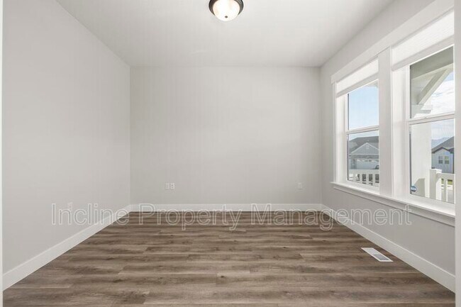 Building Photo - 14092 S Overwatch Dr
