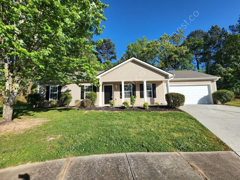 242 Bridgeport Ln, Monroe, GA 30655 House Rental in Monroe, GA