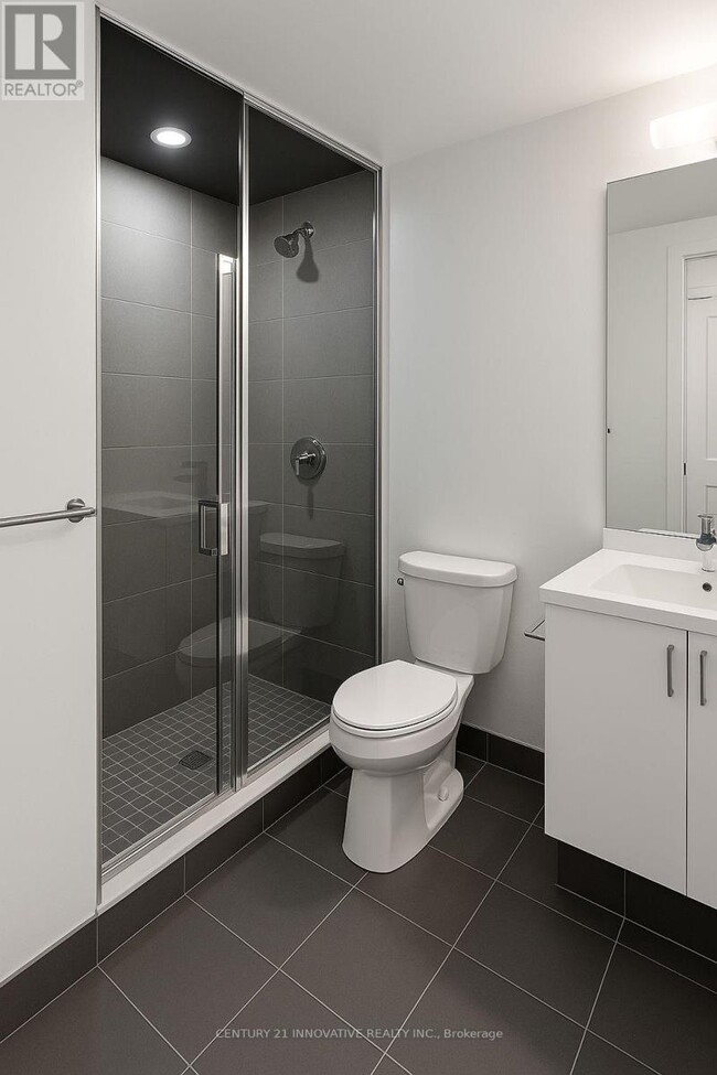 Building Photo - 2545 Simcoe St N