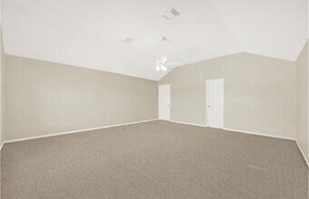 Building Photo - 1309 S Heron Dr