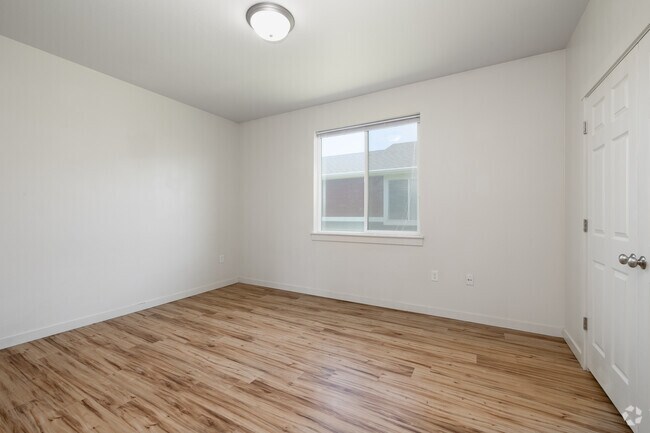 2 habitaciones, 2 baños - 984 pies cuadrados - Dormitorio secundario - Southwest Patio Home Apartments