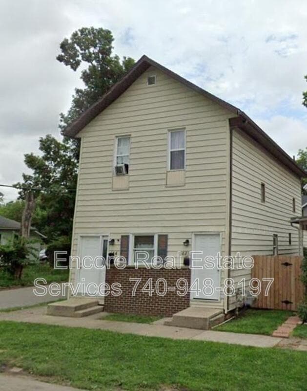 Building Photo - 144 S 3rd St