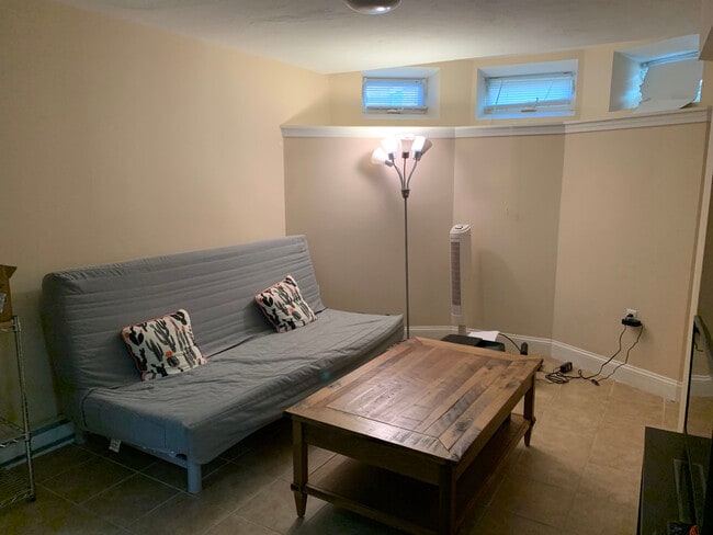 Building Photo - 111 Jersey St