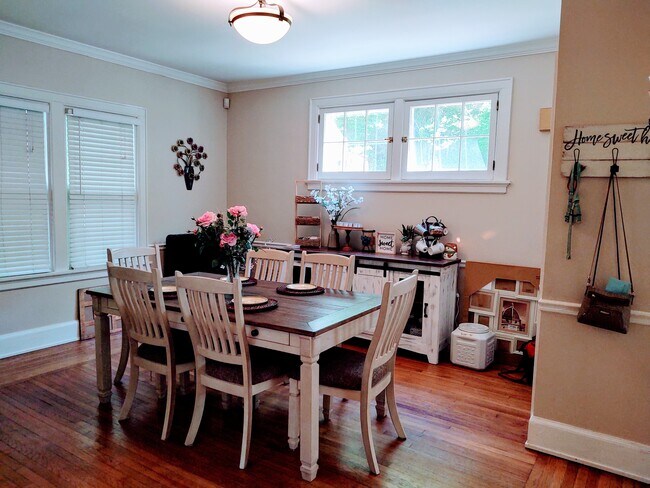 Foto del edificio - 3542 Linwood Ave