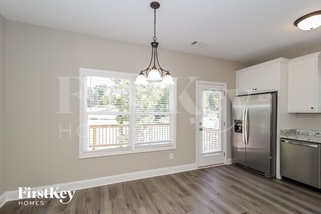 Foto del edificio - 108 Woodside Ct