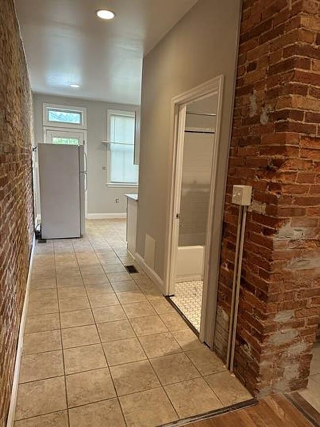 Building Photo - 1622 N Calvert St