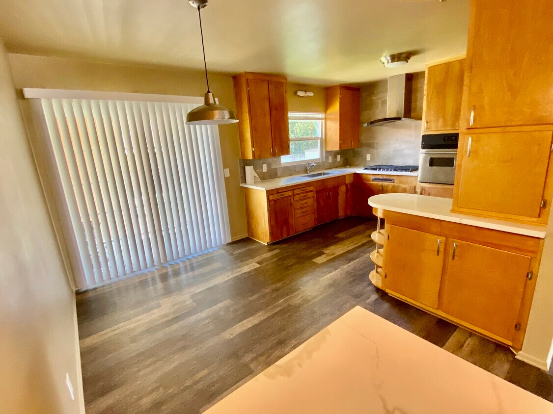 Foto principal - 376 N 4th St