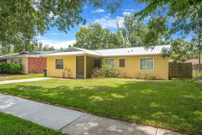 Foto del edificio - 3/1 House in Brandon!