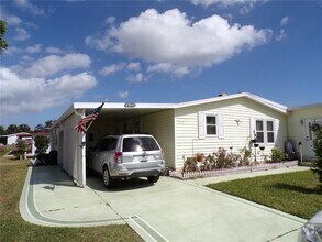 Building Photo - 1117 Paradise Dr