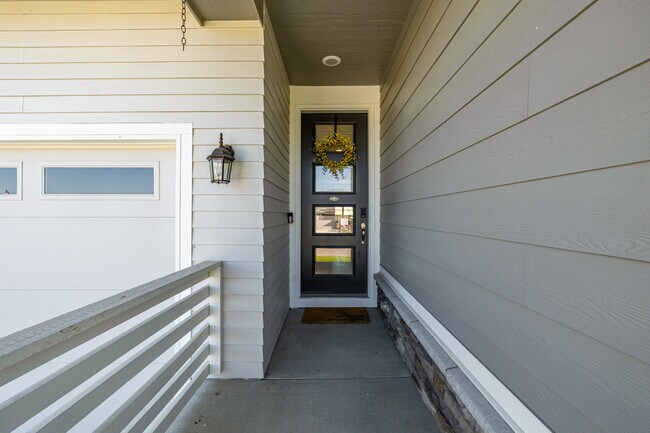 Photo - 9096 Uravan Ct House