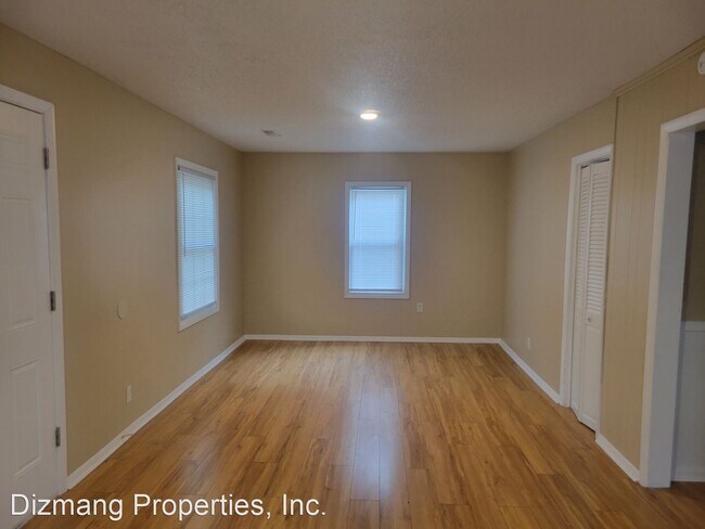 Building Photo - 2 br, 1 bath House - 1731 W Olive St.