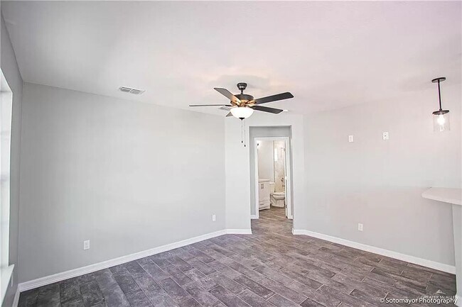 Foto del edificio - 2219 Northridge Ave